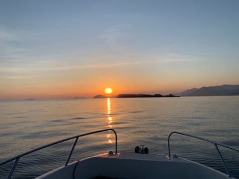 Sunset private boat tour